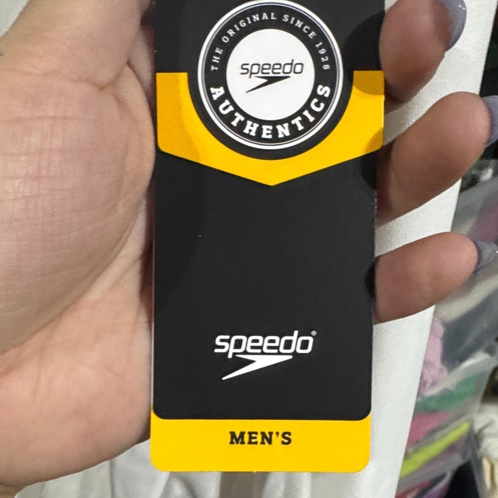 Speedo White Long Sleeve Shirt - Picture 2 of 5